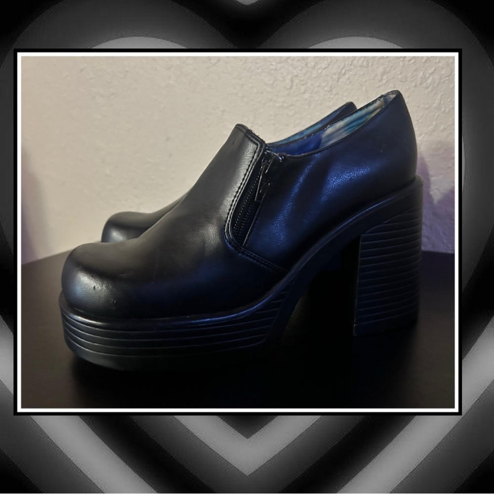 Vintage 90s Y2K Chunky Platforms - Picture 3 of 4